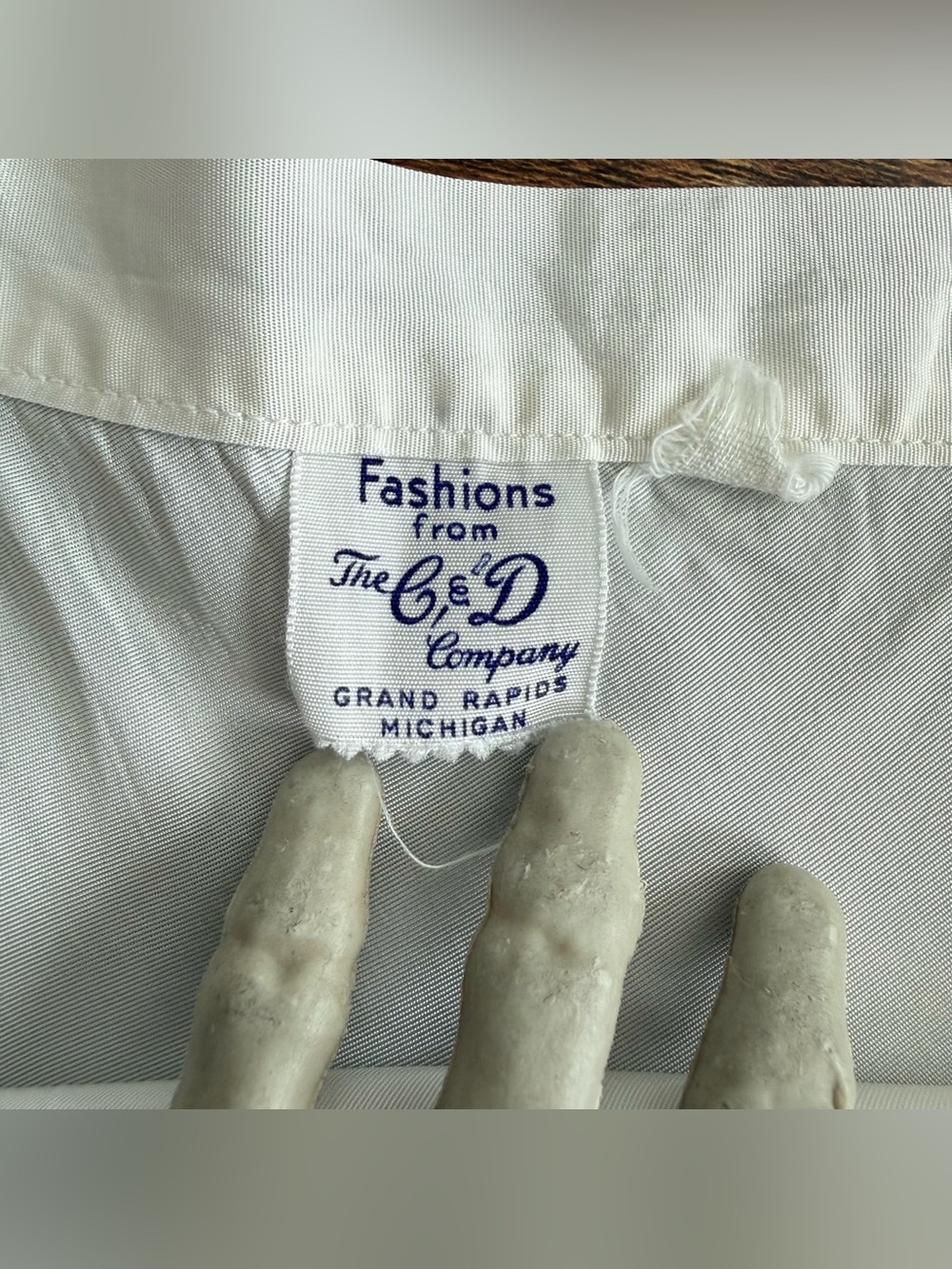 Vintage 50s White Semi-Sheer Coquette Cottage Taffeta Slip Dress ~ Size XS - Picture 6 of 9